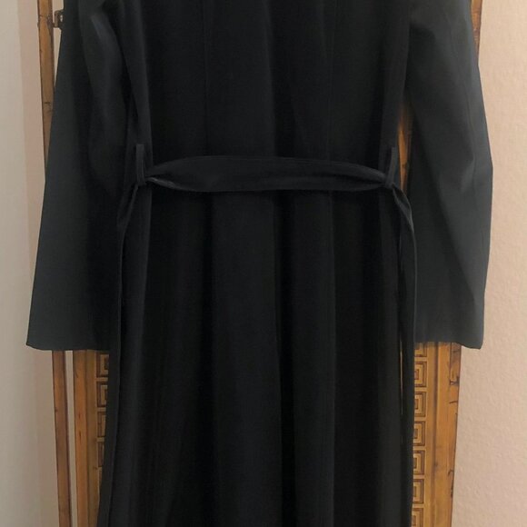 Trench Coat - water resistant -full length EUC - Picture 2 of 11